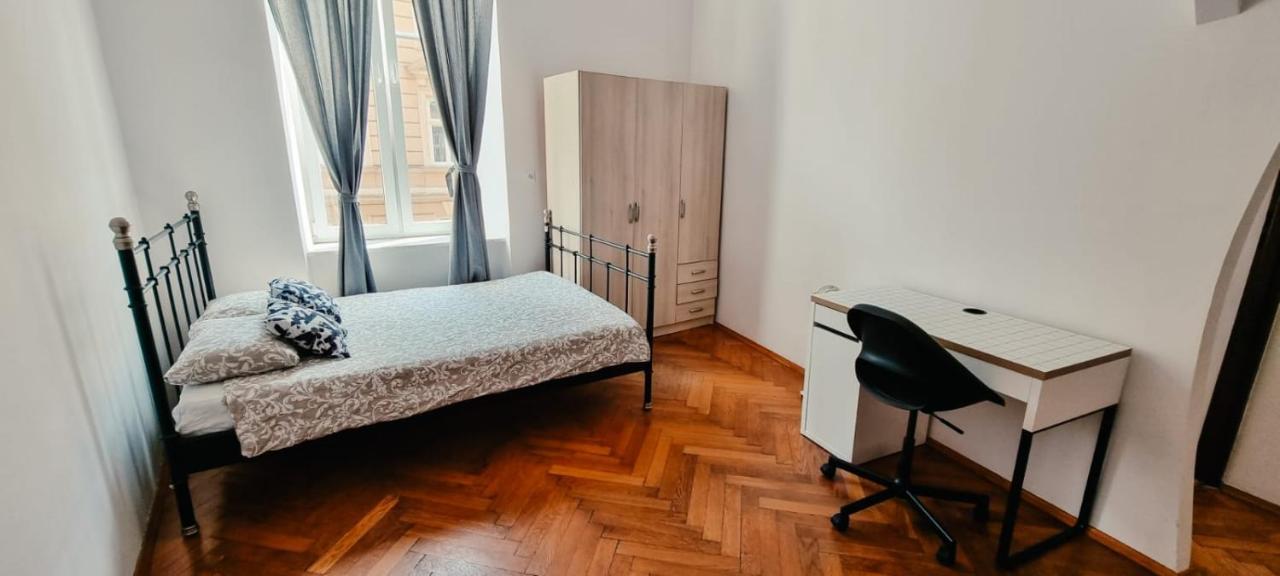 Batorego Apartment Krasków Eksteriør bilde